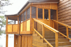 cedar-sunroom-with-cedar-picket